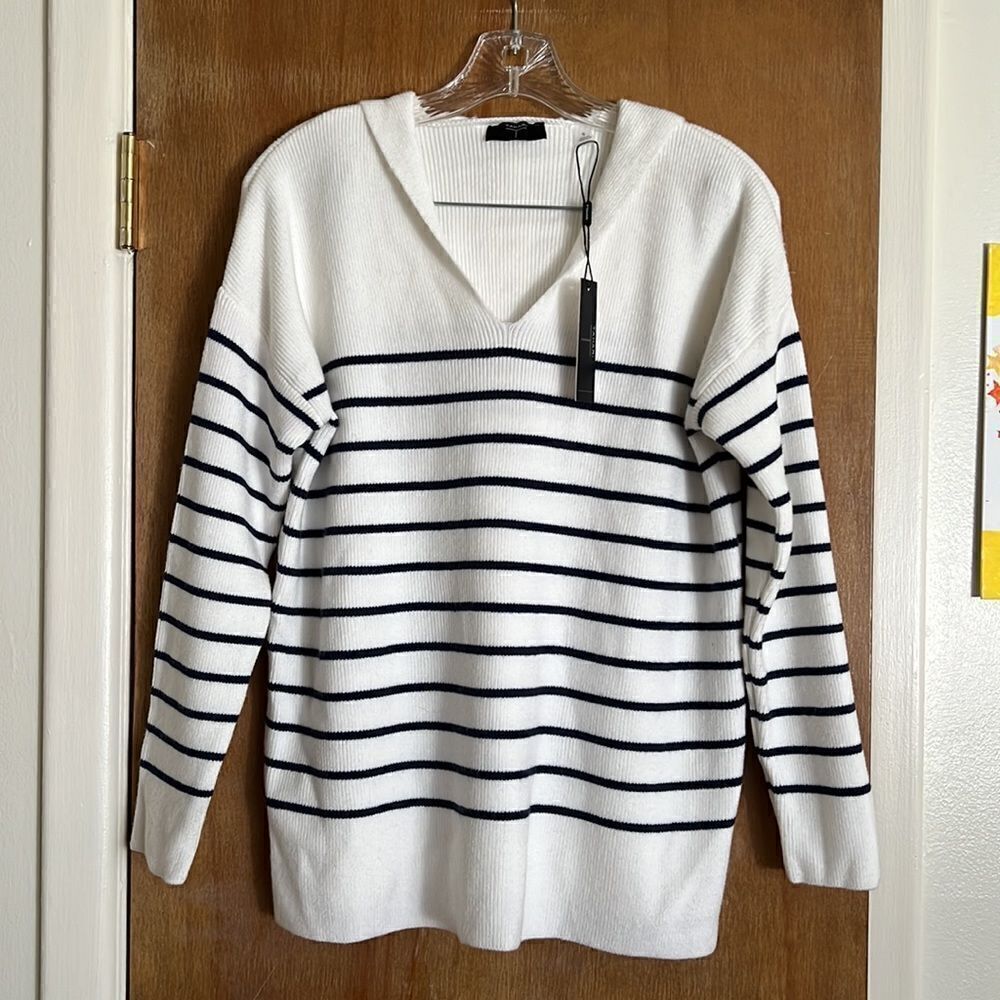 Tahari Hooded Sweater 